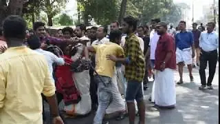Sabarimala protests: BJP protesters attack media persons in Thiruvananthapuram