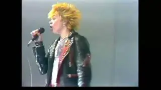 LAMA   T&auml;n&auml;&auml;n kotona  (Dubbed) 1982