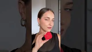 Do policzk&oacute;w i ust w musie?! 🤍&bull; BOURJOIS Macaron Melt reklama #Bourjois #MacaronMelt #BlurEffect