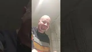 Shaving a 1 week beard with a straight razor 