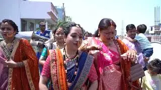 Kumaoni barat mein  mahilaon ka pyara sa dance