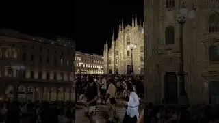 Sar&agrave; perch&eacute; ti amo ~ Milano Italia 🇮🇹🇮🇹🇮🇹