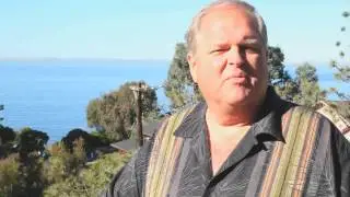 Mixing Plastic Surgery and Art, with Dr. Daniel C. Mills