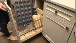 Base Tray Divider Pullout Cabinet | Decor&aacute; Cabinets