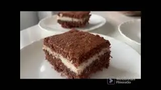 Kek me kakao i mbushur me krem kokosi