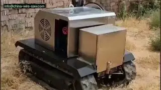 Robot track wire saw. Walking by battery electricity#concretecutting #wiresaw #demolition #floorsaw