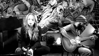Lucia - Me Over You (Acoustic live)