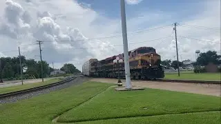 CPKC NB autorack train passing DeQuincy, La