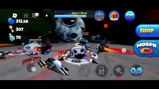 Destroying the new moon boss in morph world #roblox #morphworld 