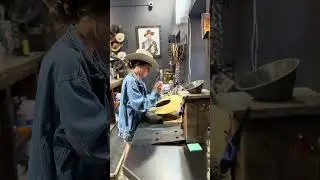 THIS HAT BAR DOING THE DAMN THING!