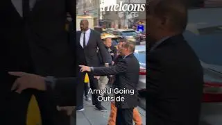 Arnold Schwarzenegger Walking Outside To Close A Movie Deal In New York💵#arnoldschwarzenegger
