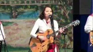 Ansambel Frančič-Očka noče te priznati (v živo)