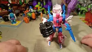 Transformers Generations Selects Seacon Tentakill Review