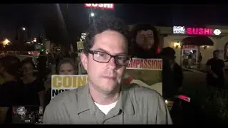 Kaparot Protest at the Hebrew Discovery Center in Woodland Hills