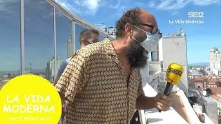 Tres adultos gritando e insultando a un ni&ntilde;o peque&ntilde;o #LaVidaModerna