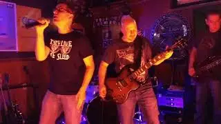 Atomic 77 - Rockin' in the Free World  (live at Via Roma) - Nov 22, 2017