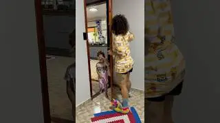 Achei que era a porta 😅🤣🤣