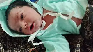 Baby is so energetic soon after birth #cute boy  #newborn  @BabyWorld22