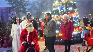 На живо от Ветово Традиционно запалване на светлините на коледната елха