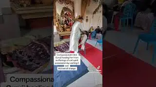 Spiritual Healer Shri Guru Mafhookar Ramnarain casting out evil spirit in Mauritius