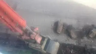 Hitachi Zaxis 190 W Excavator / Bagger / Radbagger at work 4