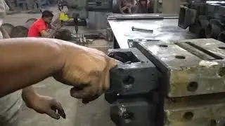Guide box repairing of rolling mill