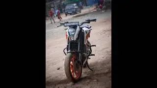 Duke200 pose🏍