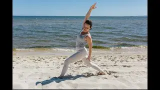 Eine fliessende herz&ouml;ffnende Vinyasa Flow Morgenklasse, 60 min