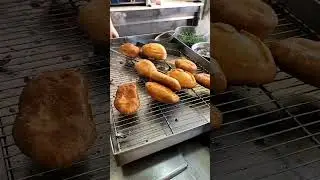 Fricass&eacute; _ Sfax #fastfood #sfax #tunisia #tunisie #tunisianfood #tuna #harissa #sandwich #donuts