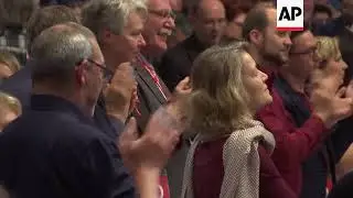 German Social Democrats mull talks on new Merkel government