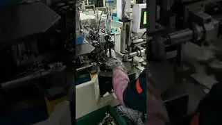 Automatic assembly line, stem bonnet assembly machine.
