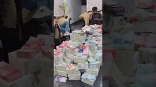 Never before have 😱we seen such a shower of money &ndash; The Biggest Wedding in Pakistan😱