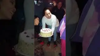 Pastelazo de cumpleaños (todo hechado a perder)