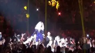 Beyonce-Irreplaceable-Live Mrs Carter Show in Sydney