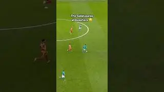 Sound on for this Galatasaray atmosphere!