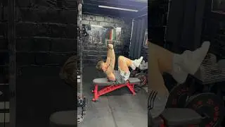 DB Crunch - Blockhouse Fitness