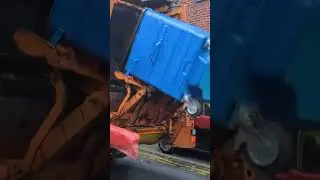 Mercedes Econic Faun Variopress Bin Lorry Collecting General Waste #bintruck #garbagetruck