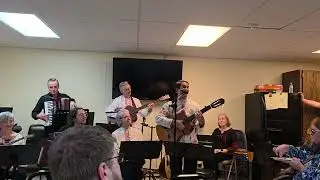 Russian folk music played in America in a orthodox church 