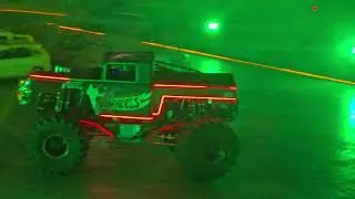 Carros moustrosos