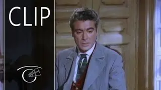 Amanecer en puerta oscura - Clip