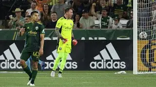 WATCH | Steve Clark makes clutch, back-to-back saves
