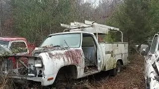 Walk with me to find a Dodge Ram charger #truck #walkthrough #dodge #trucks #part #kensational 