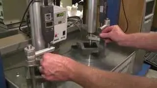 Statische Eindringtiefe an Gussasphaltw&uuml;rfel