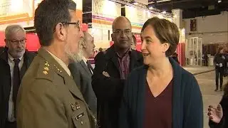 Ada Colau no quiere militares en el Salón de la Enseñanza