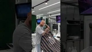 #barbershop #fadecut #hairsalon #barber #fademaster #haircutting #midfade #hairsalonservices