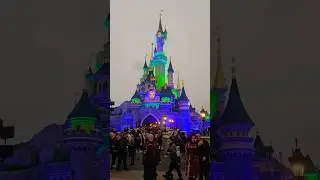 Disneyland Paris, The Sleeping Beauty's Castle in Halloween colours and music
