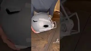 World&rsquo;s Lightest Football Helmet