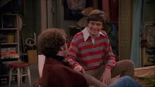 That 70s show Red Gives Eric his Xmas present scene
