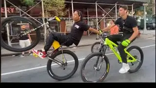 JE PARTICIPE À UNE BARODE À NEW YORK !!