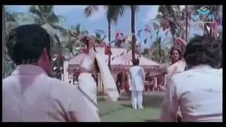 Chakravalam Chuvvannappol Movie - Mohanlal & Mammootty Song